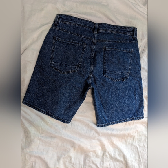NWOT Cotton On Men's 8" Straight Denim Short - Picture 4 of 6